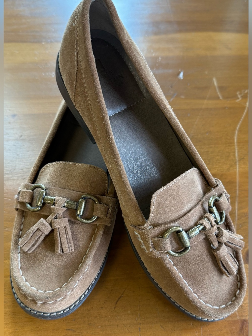 White Mountain Tan Suede Leather Horsebit Tassel Loafers Size 9M
